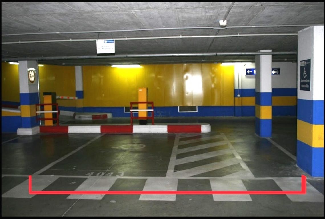 LOCAL +  PARKING ARENAL