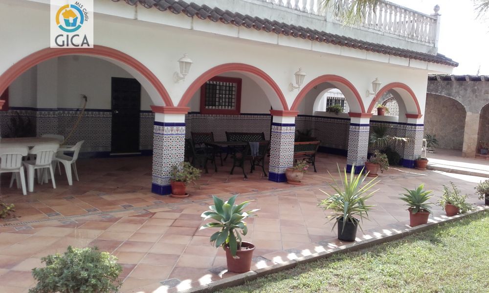 Casa chalet rustica en la zona de Cartuja a 5 mn de jerez