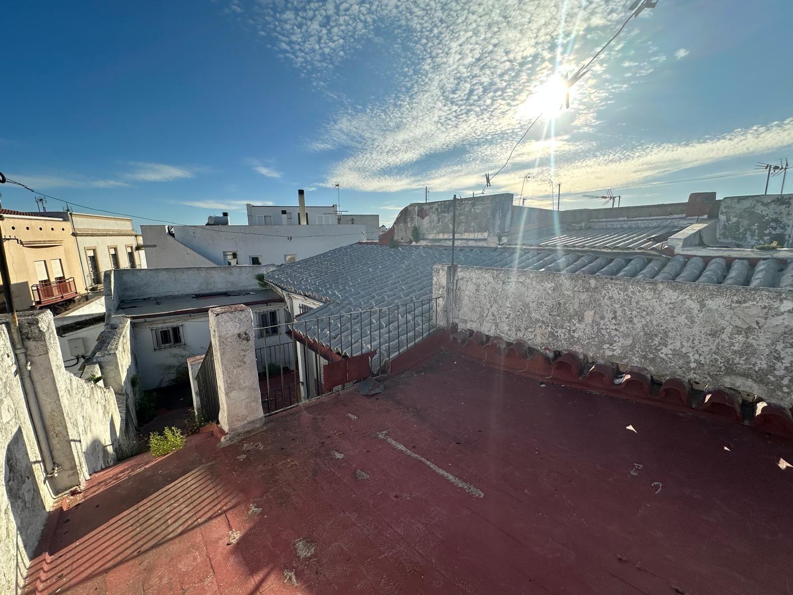 CASA PARA REFORMAR EN PLENO CENTRO DE JEREZ