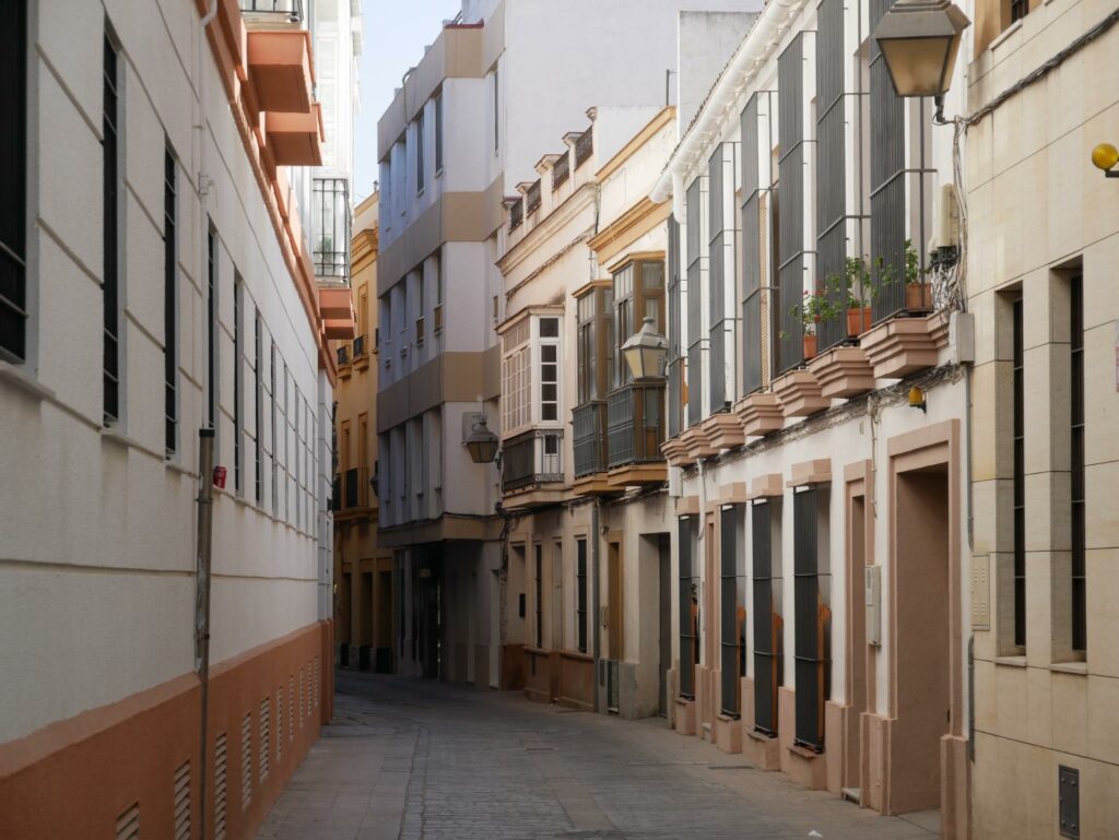 ESTUPENDO PISO 2 DORMITORIOS CON GARAJE EN PLENO CENTRO DE JEREZ