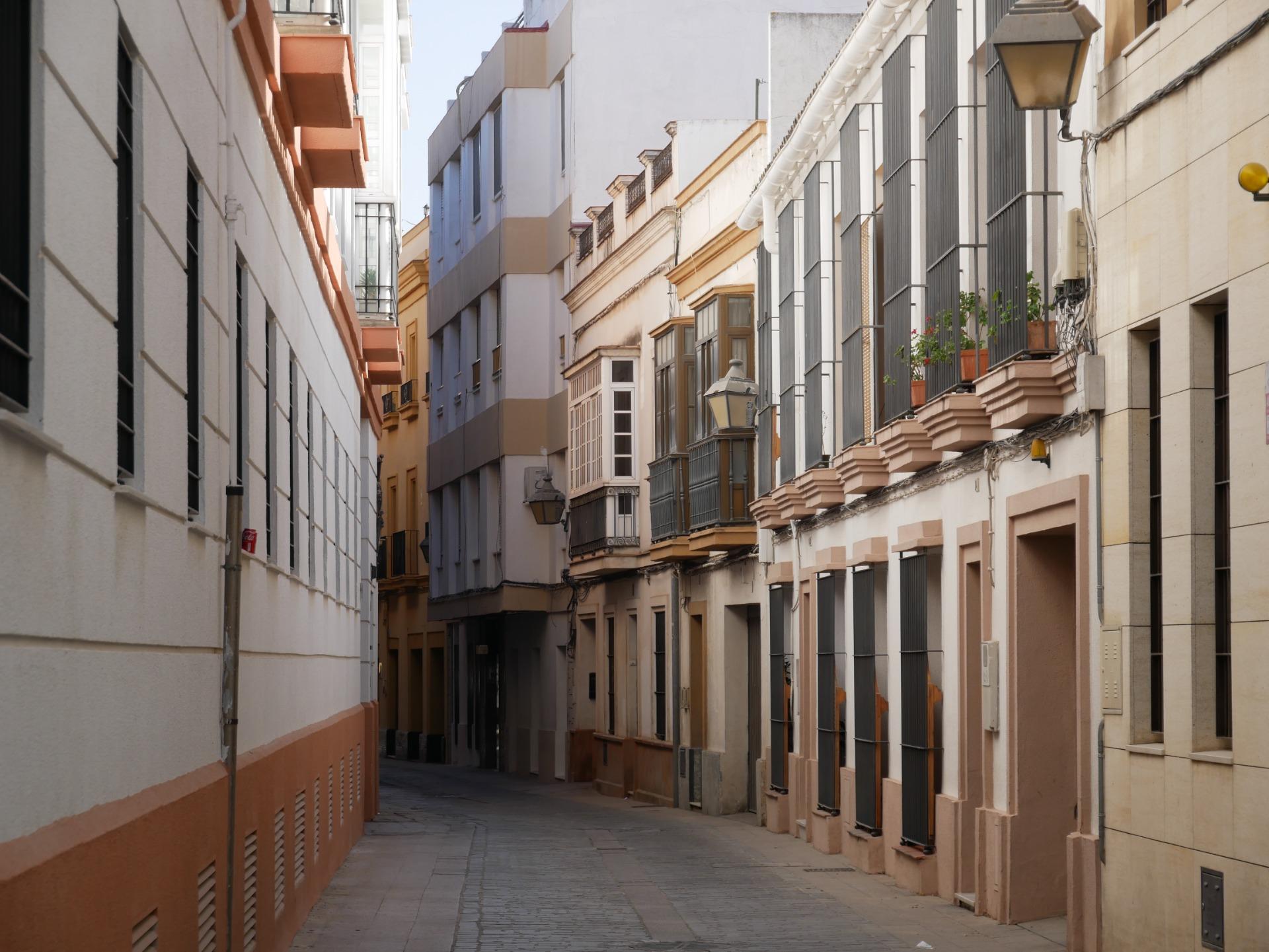 ESTUPENDO PISO 2 DORMITORIOS CON GARAJE EN PLENO CENTRO DE JEREZ