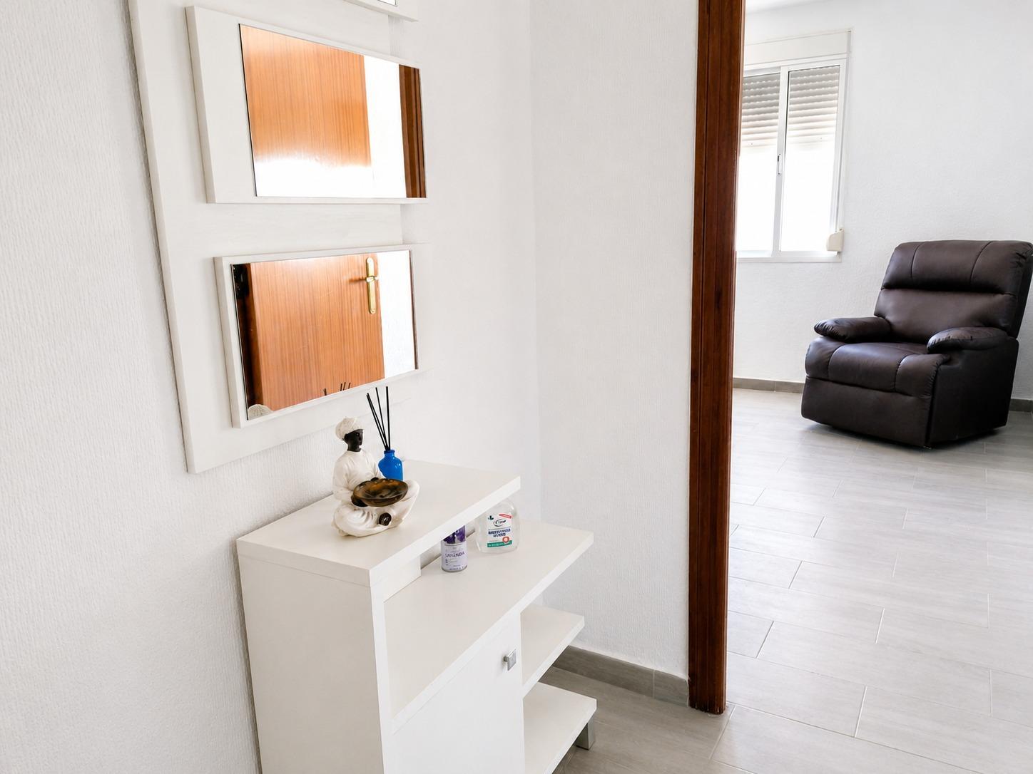 ESTUPENDO PISO REFORMADO EN LAS TORRES PRECIO NEGOCIABLE