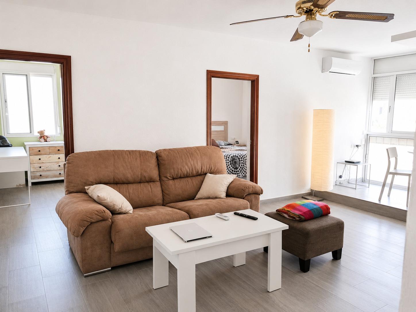 ESTUPENDO PISO REFORMADO EN LAS TORRES PRECIO NEGOCIABLE