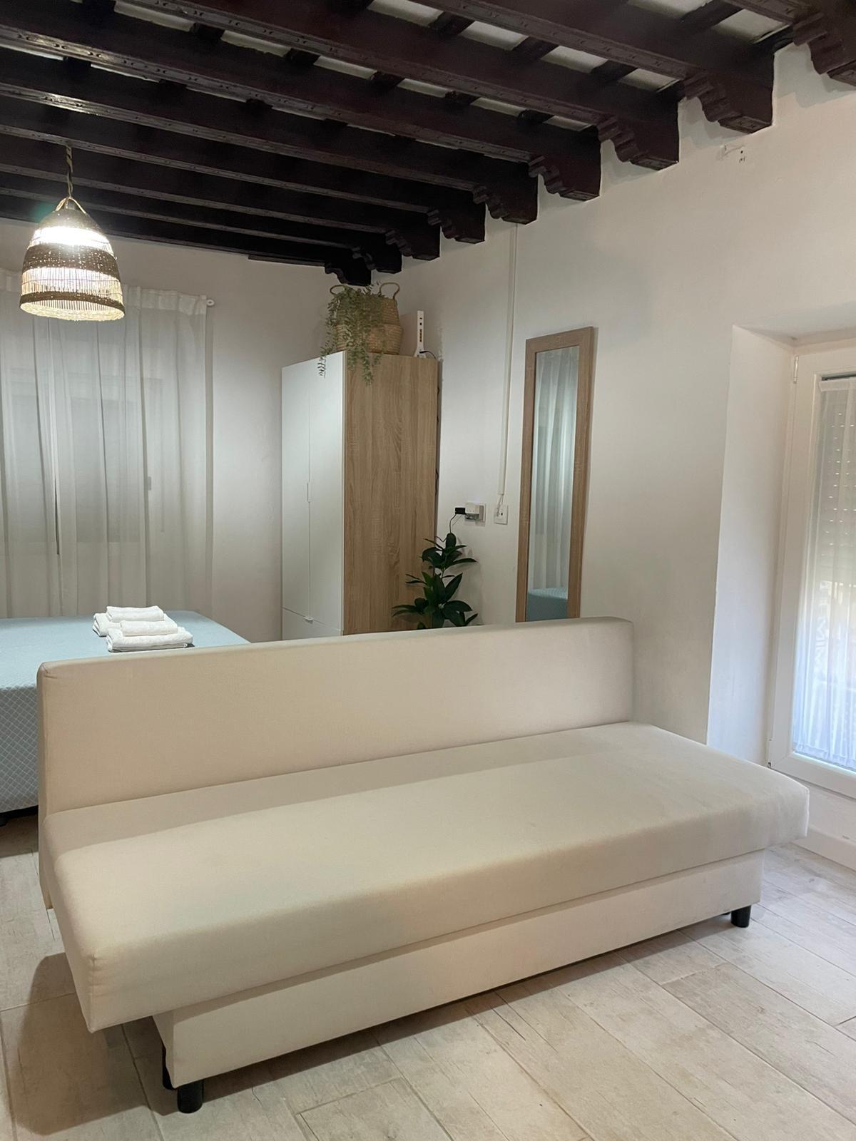Oportunidad Única en el Corazón de Jerez: Propiedad con Licencia Turística 🏡✨