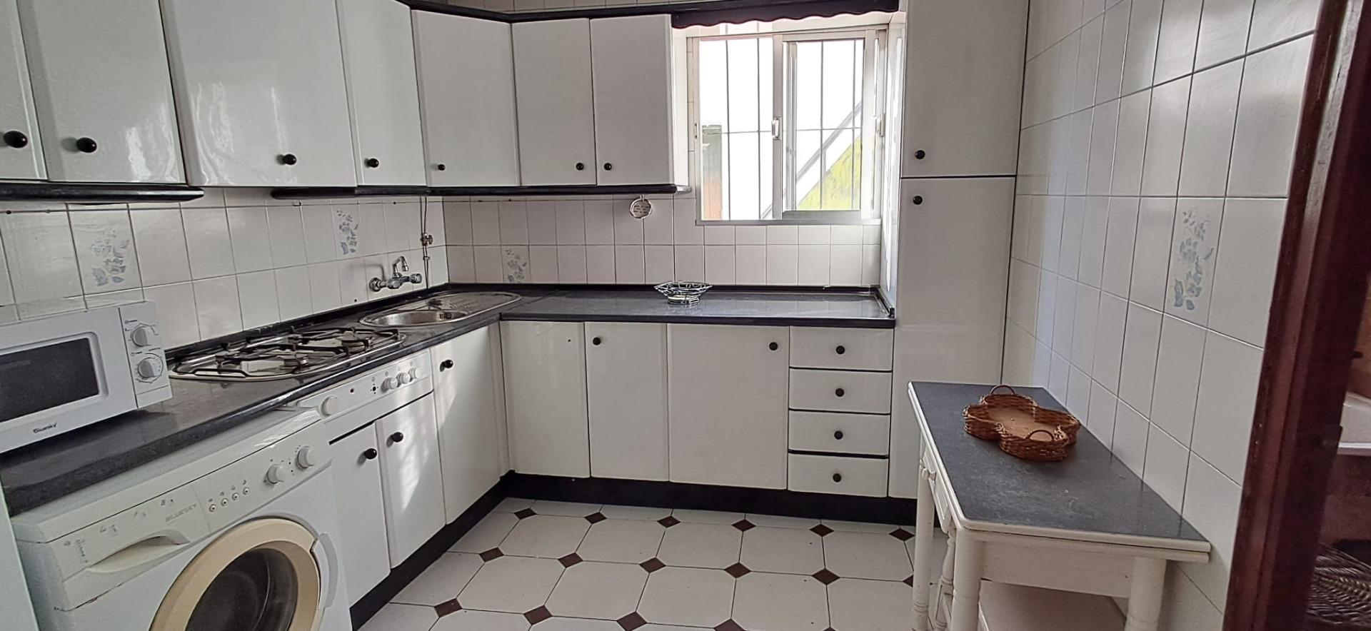 PISO CON AZOTEA PROPIA EN BORNOS