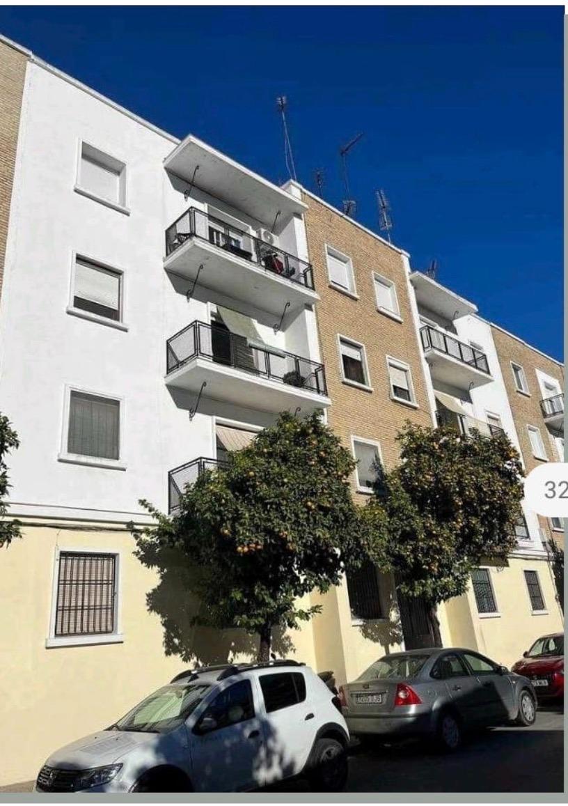 PISO DE CUATRO DORMITORIOS EN CALZADA DEL ARROYO