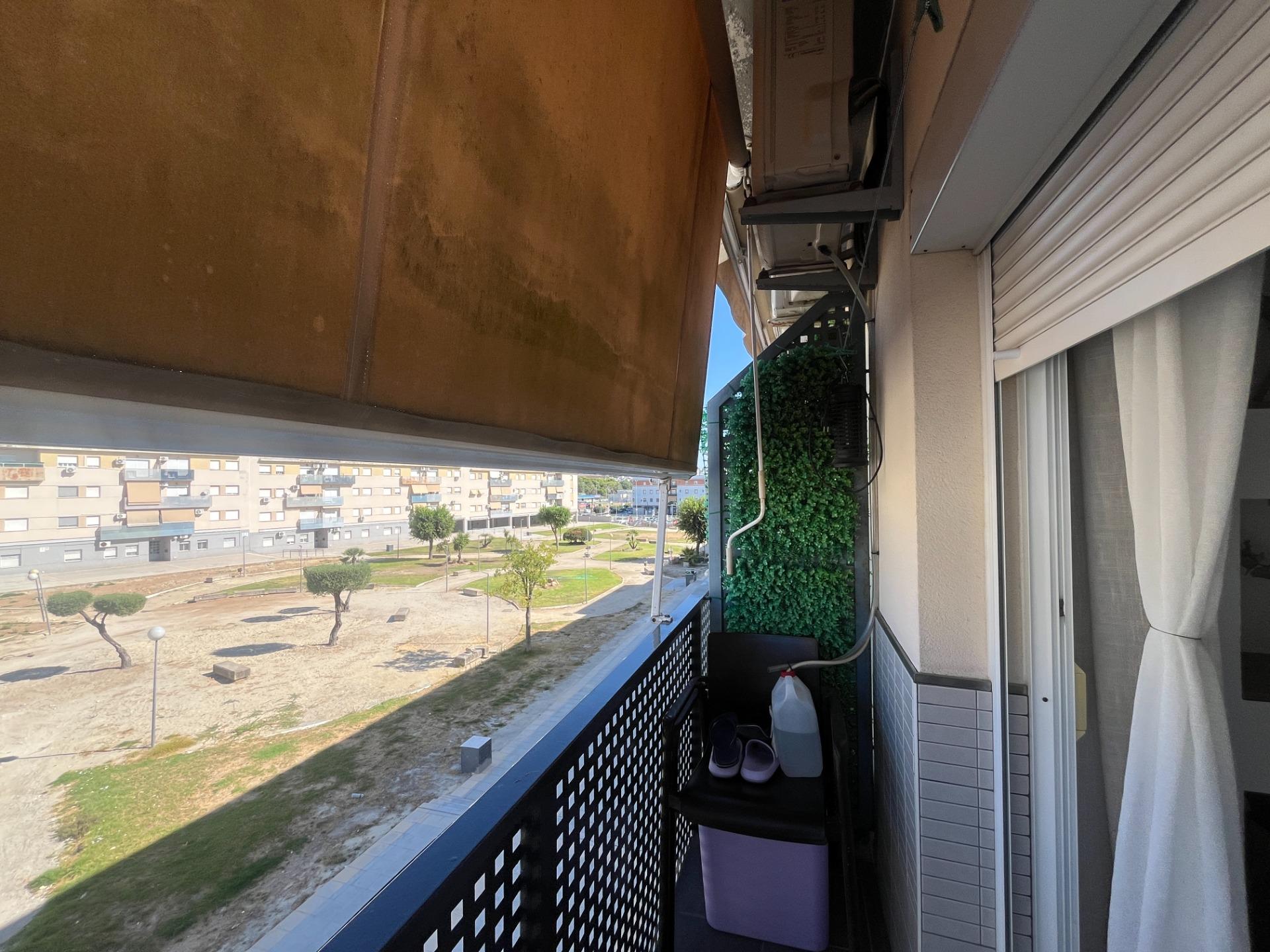 PISO EN PUERTA DEL SUR CON GARAJE Y TRASTERO REFORMADO