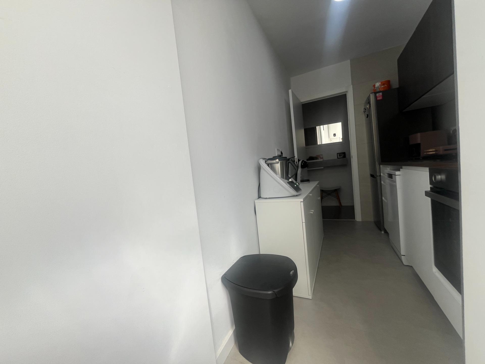 PISO TOTALMENTE REFORMADO EN PLAZA LOS NARANJOS