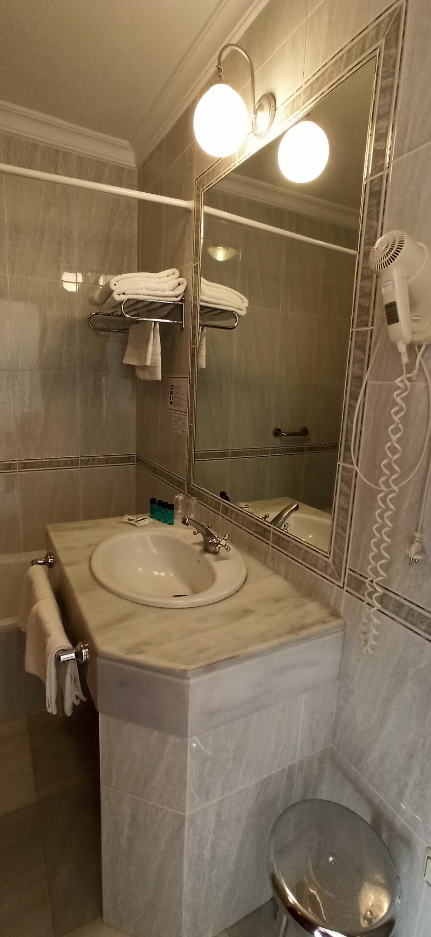 PRECIOSO HOTEL, TOTALMENTE REFORMADO EN ARCOS DE LA FRONTERA