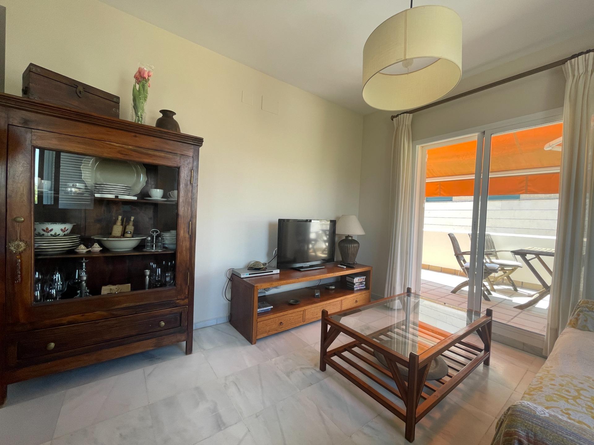 PRECIOSO PISO EN EL ALTILLO CON TERRAZA PRIVATIVA DE 21 M2 Y PARKING EN SUBTERRÁNEO