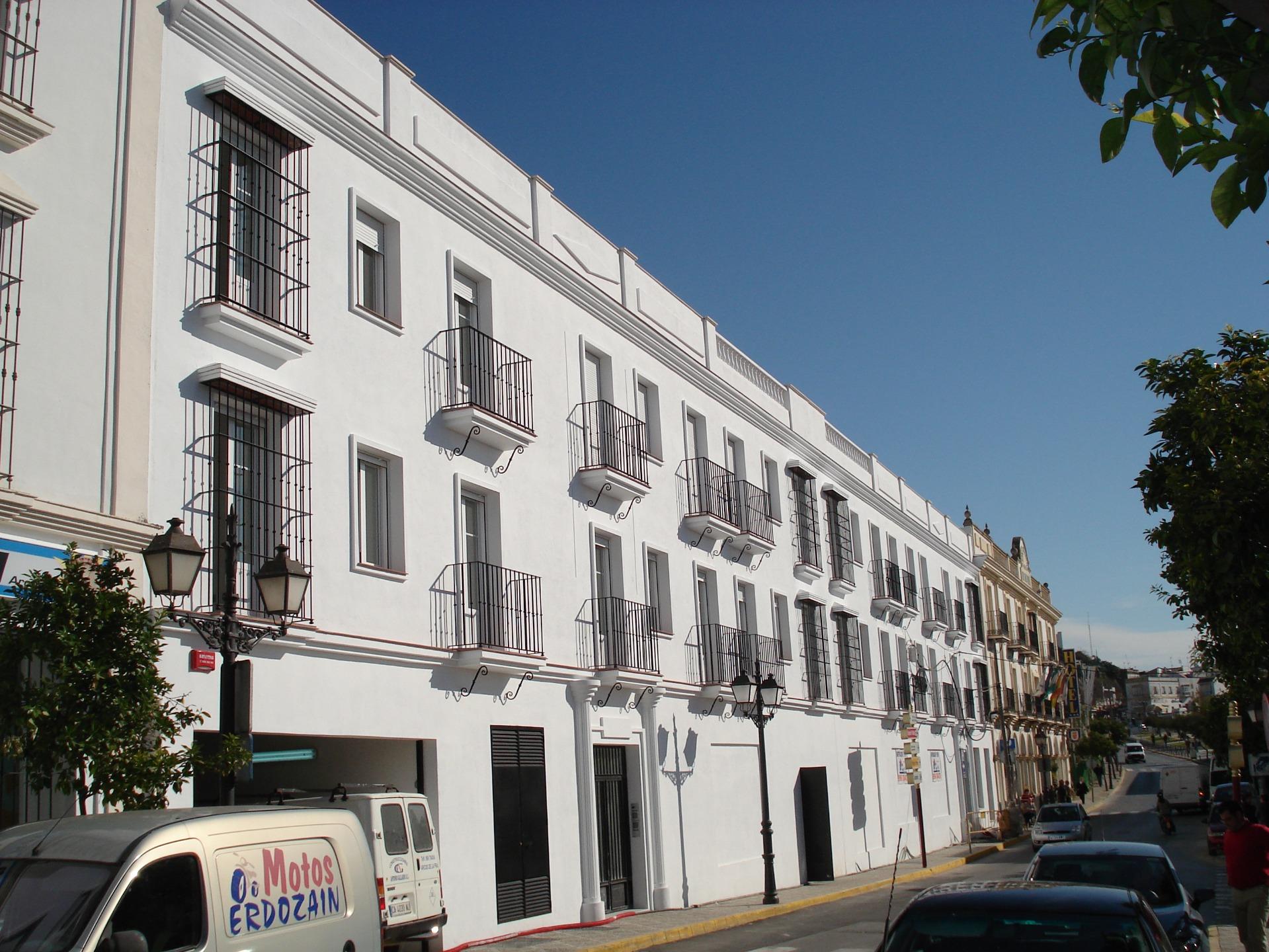 SE ALQUILA GARAJE EN CALLE MUÑOZ VAZQUEZ EN ARCOS