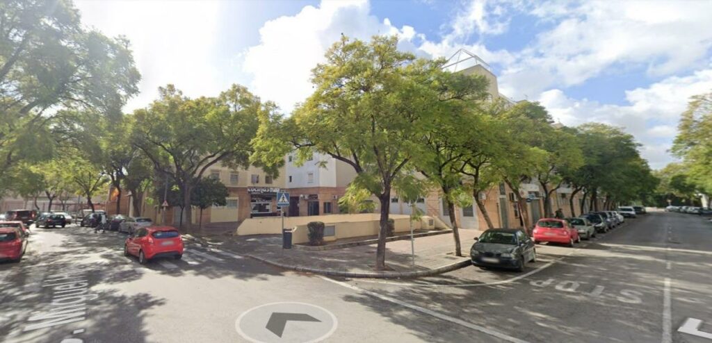 VENDEMOS PARKING SUBTERRANEO EN URBANIZACIÓN PRIVADA VIRGEN DE LAS MONTAÑAS, PUERTA DEL SUR, JEREZ