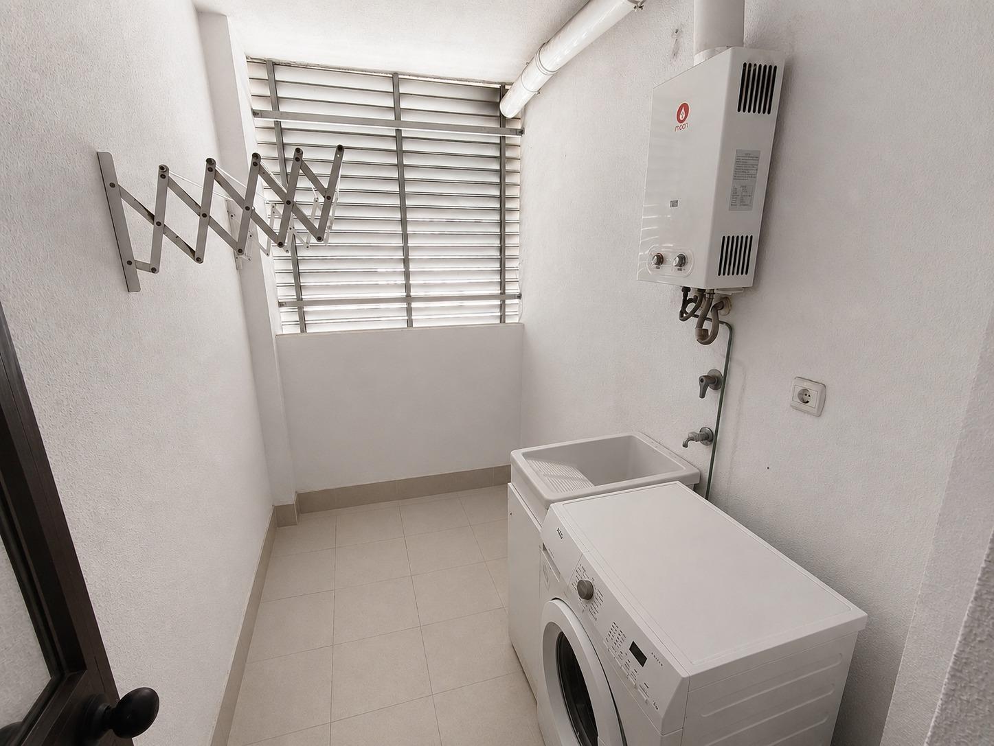 Amplio y Moderno piso en alquiler solo para Funcionarios