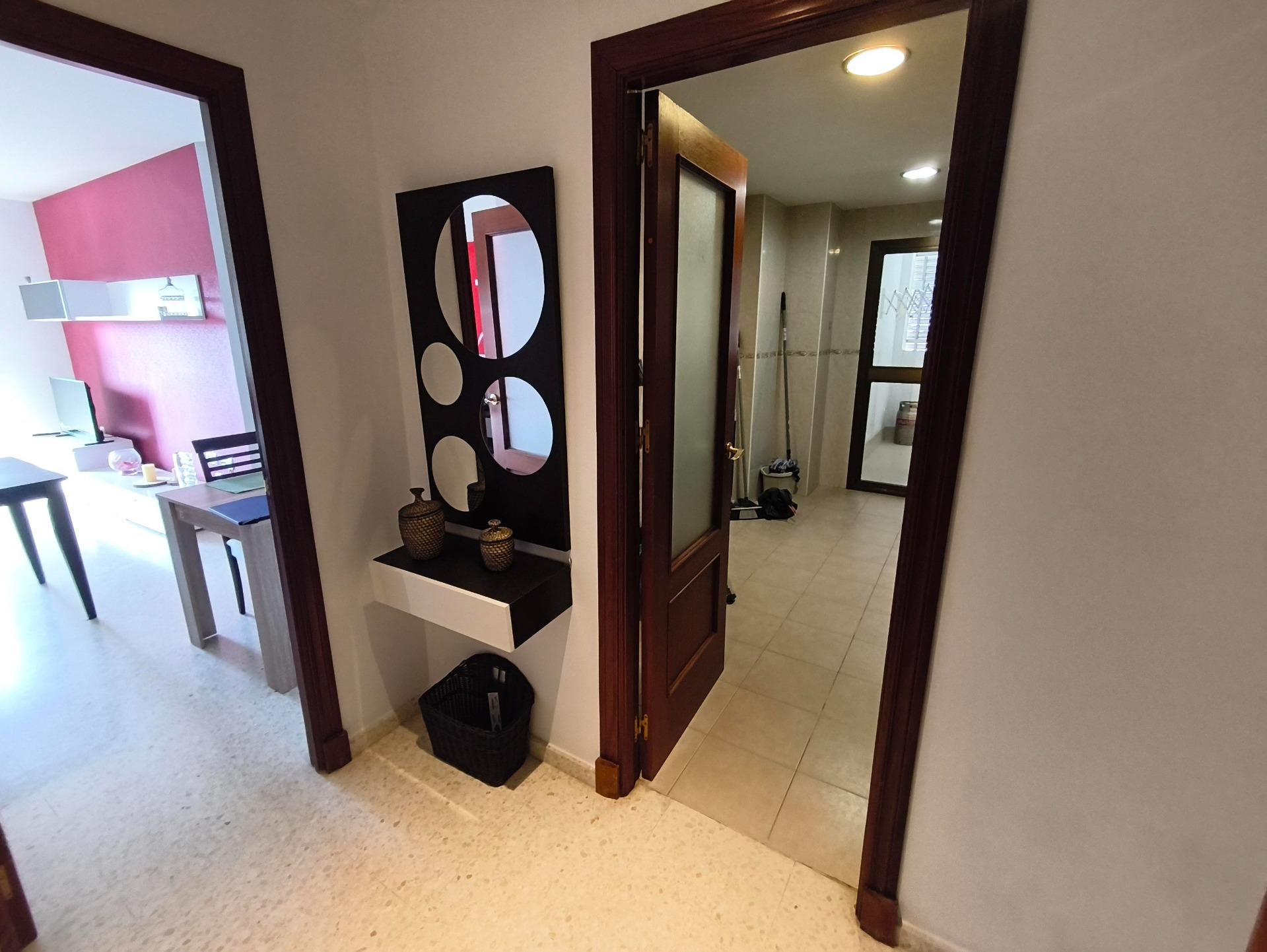Amplio y Moderno piso en alquiler solo para Funcionarios