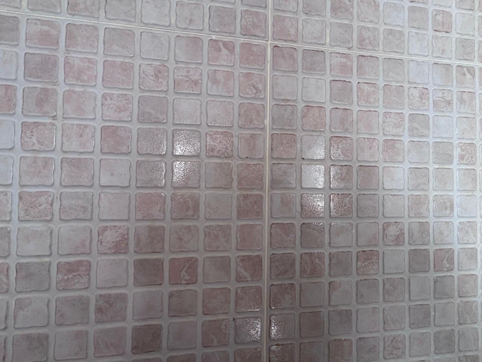 BONITO PISO EN ENTREPARQUES II. ¡PARA ENTRAR A VIVIR! INCLUYE PLAZA DE PARKING Y AMPLIO TRASTERO EN SUBTERRÁNEO.