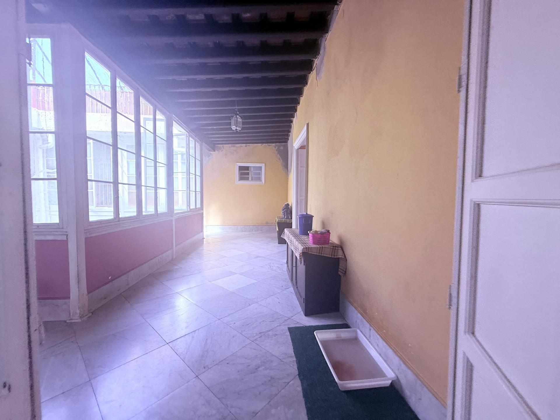 CASA EN EL CORAZON DEL CENTRO DE JEREZ