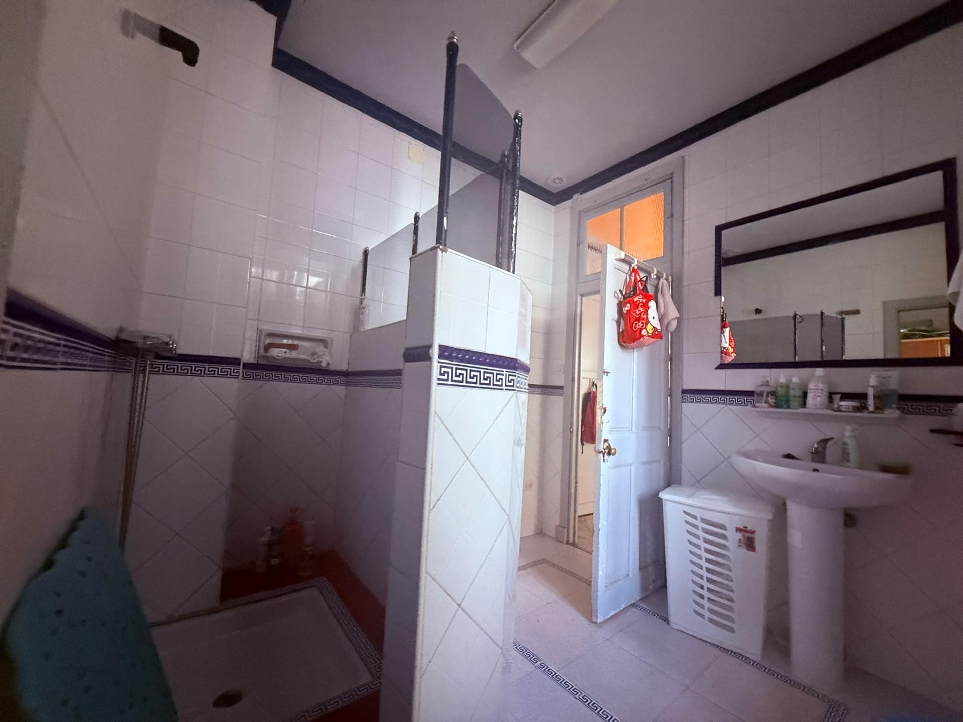 CASA EN EL CORAZON DEL CENTRO DE JEREZ