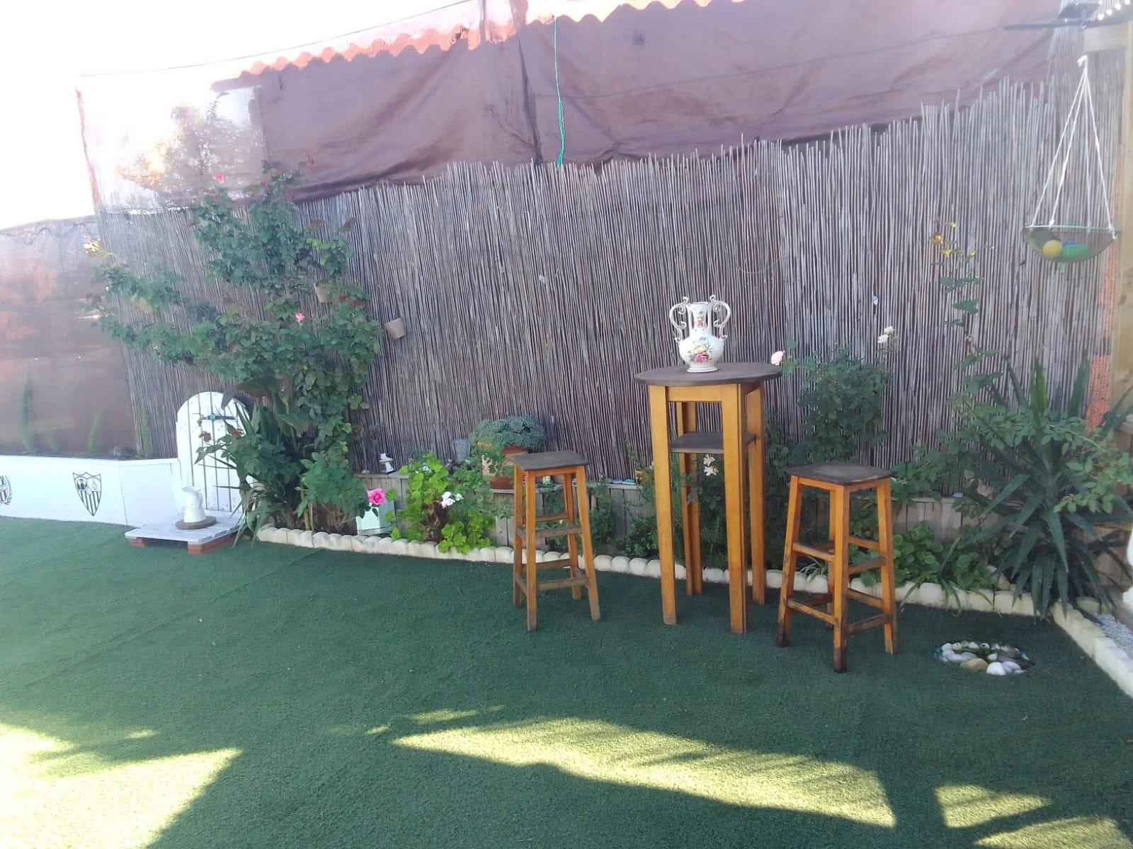 Encantadora Casa con Terreno en zona Nueva Jarilla