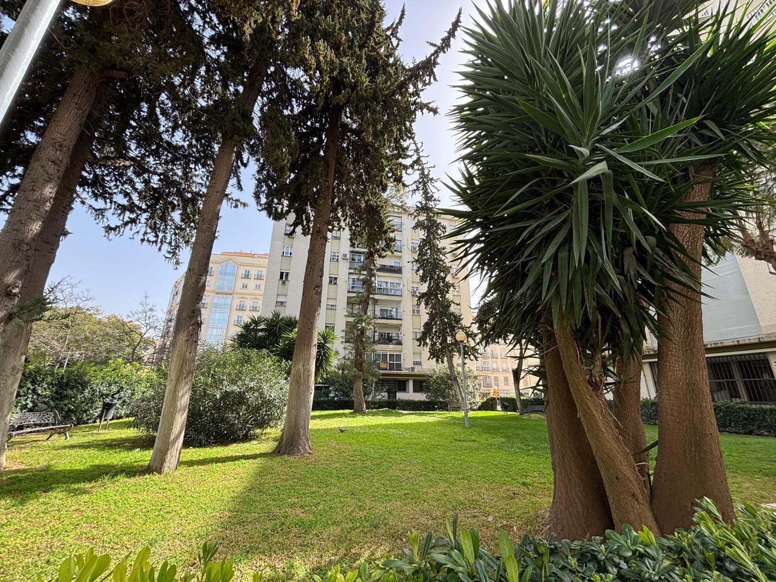 Oportunidad única en Parque Capuchinos: dos viviendas contiguas en venta, juntas o por separado.