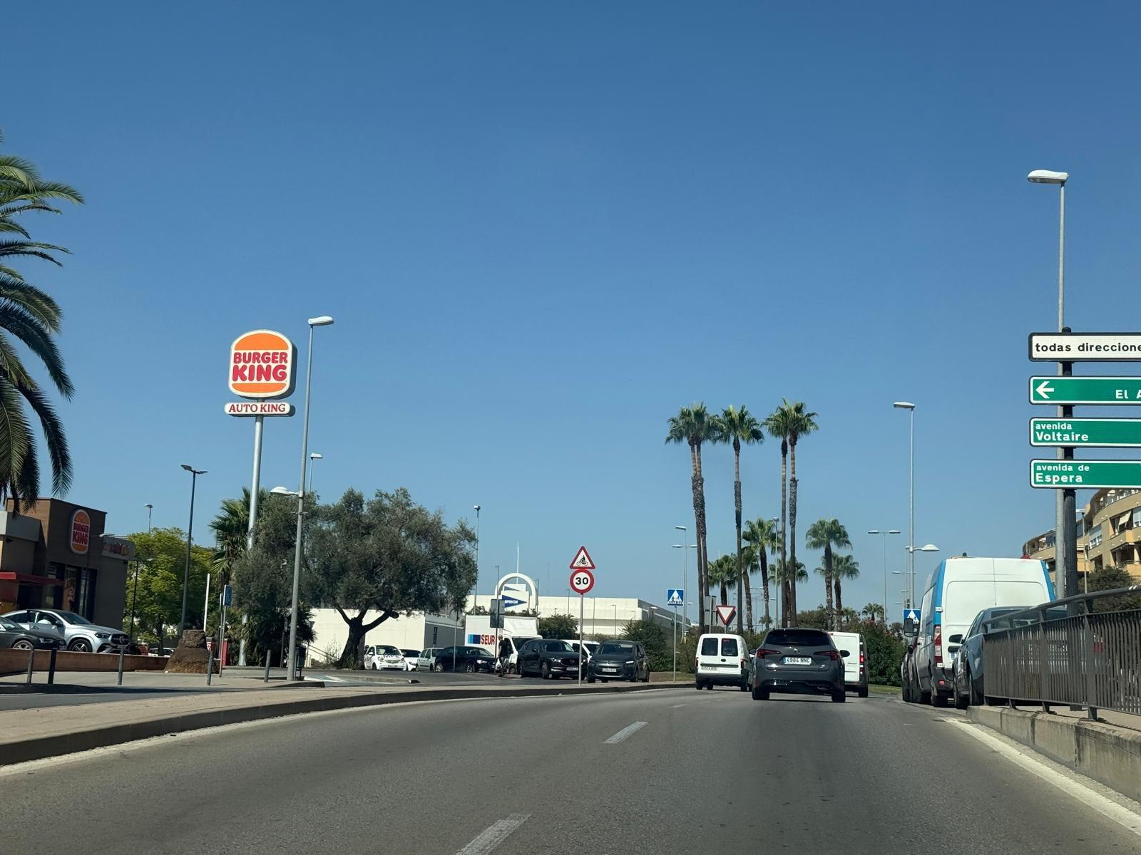 SE VENDE LOCAL EN AVENIDA DE ESPERA