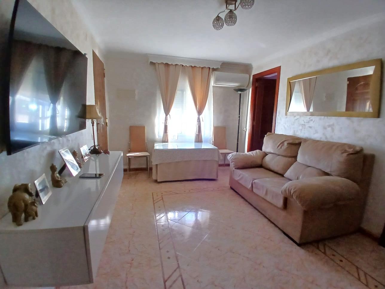 Amplio Piso en zona oeste Ideal para Entrar a Vivir