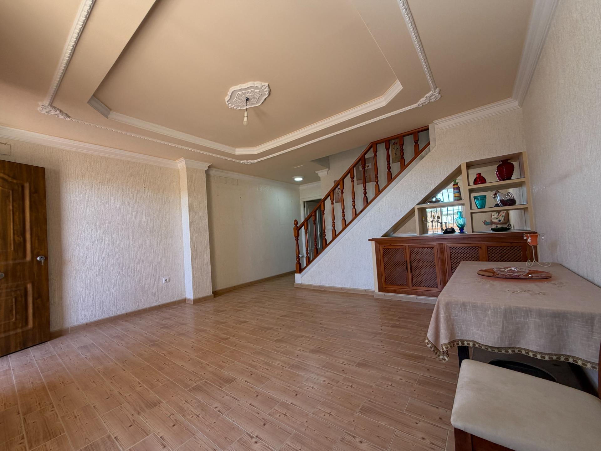 CASA UNIFAMILIAR EN GUADALCACÍN