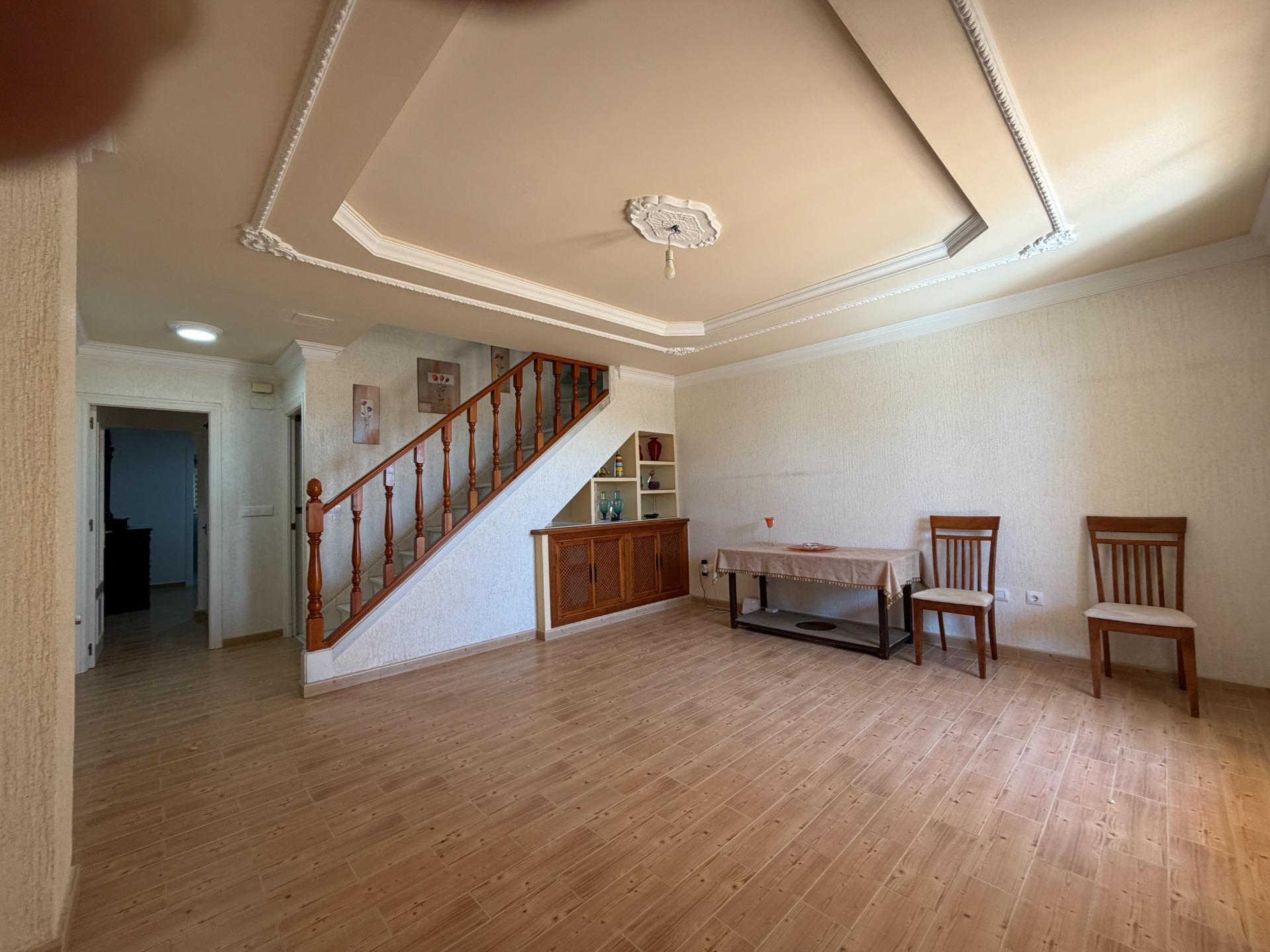 CASA UNIFAMILIAR EN GUADALCACÍN