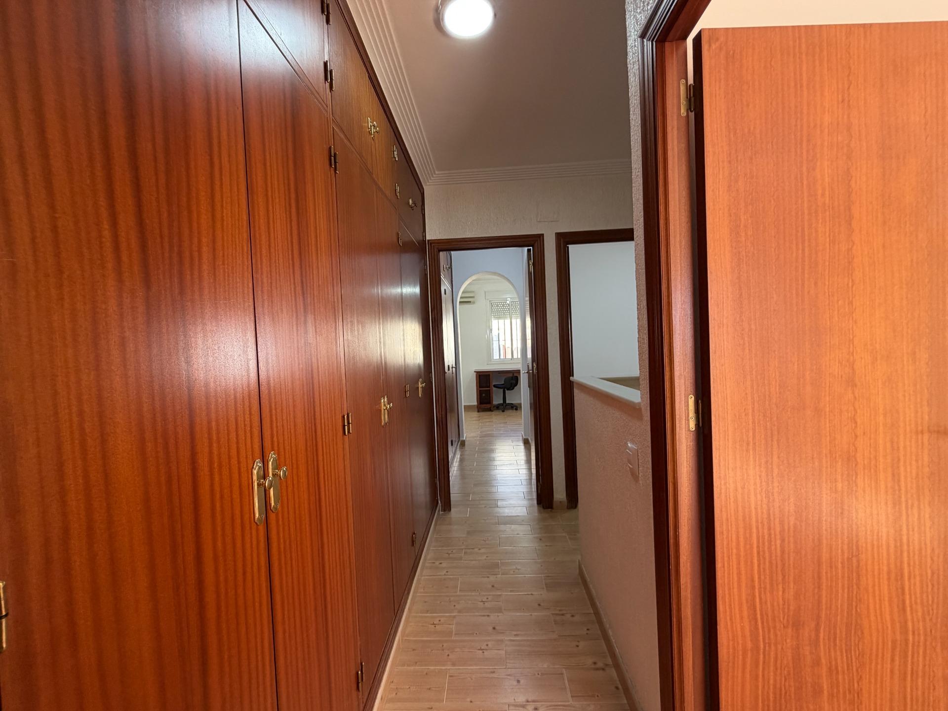 CASA UNIFAMILIAR EN GUADALCACÍN