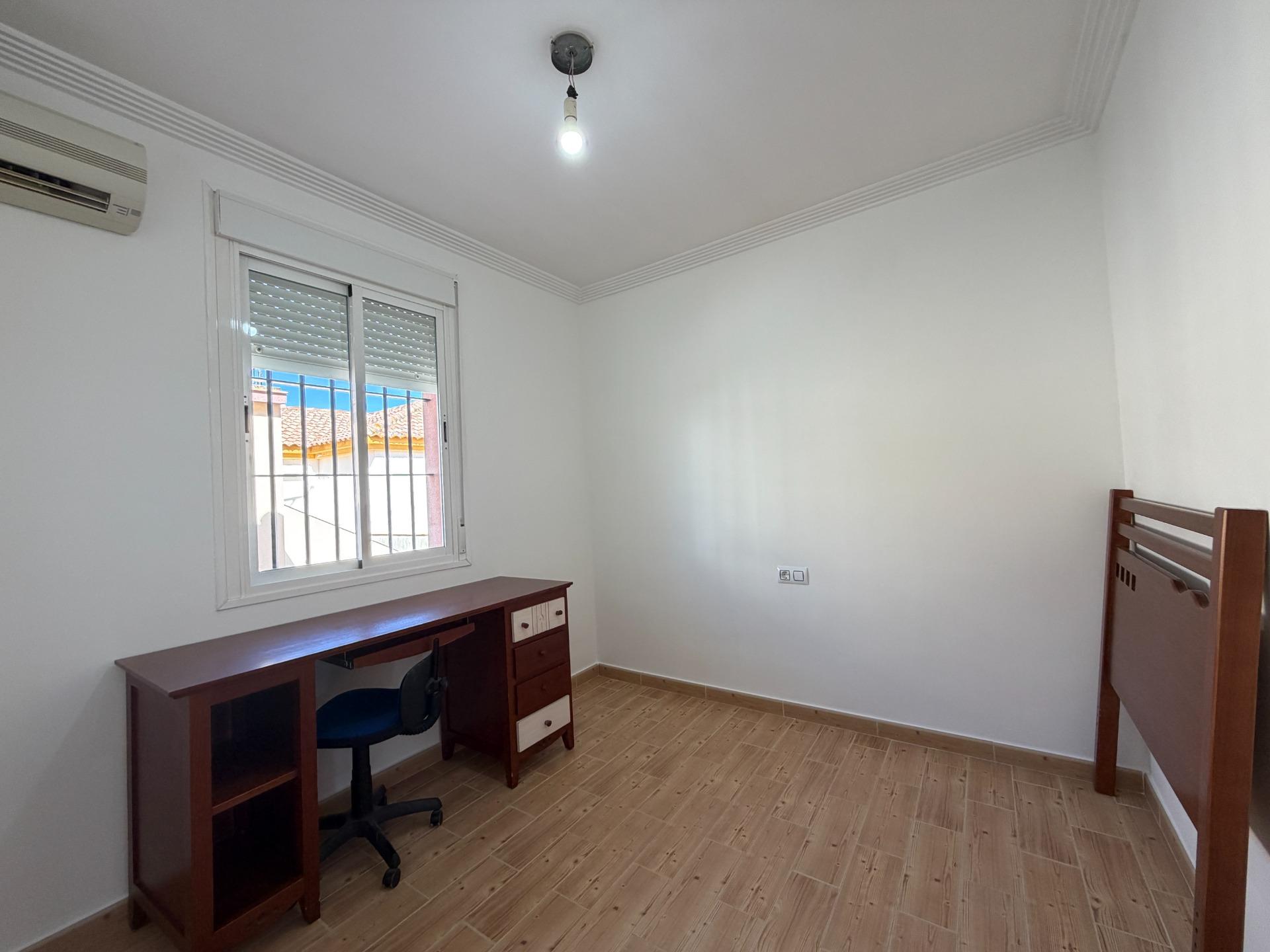 CASA UNIFAMILIAR EN GUADALCACÍN