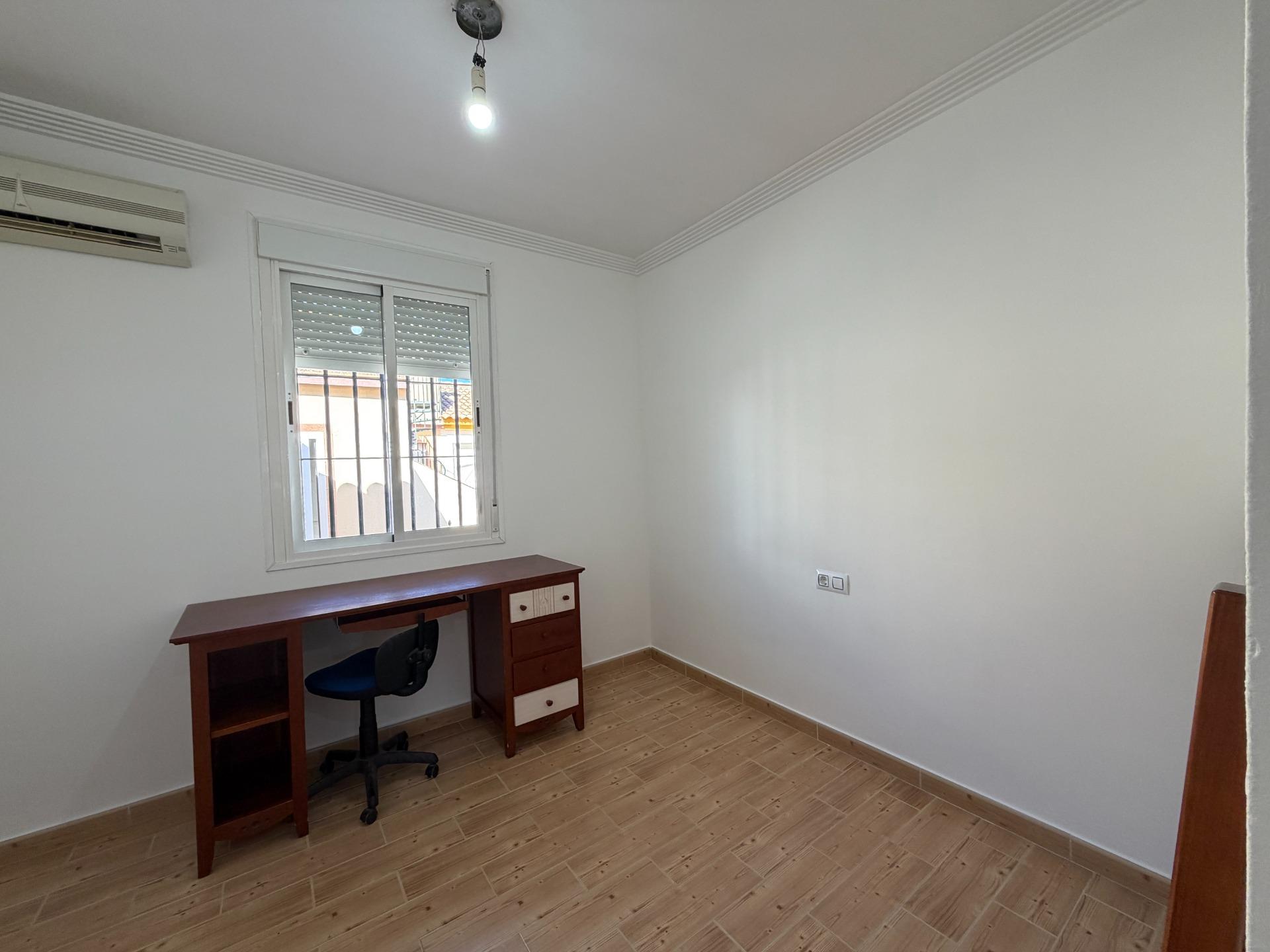 CASA UNIFAMILIAR EN GUADALCACÍN