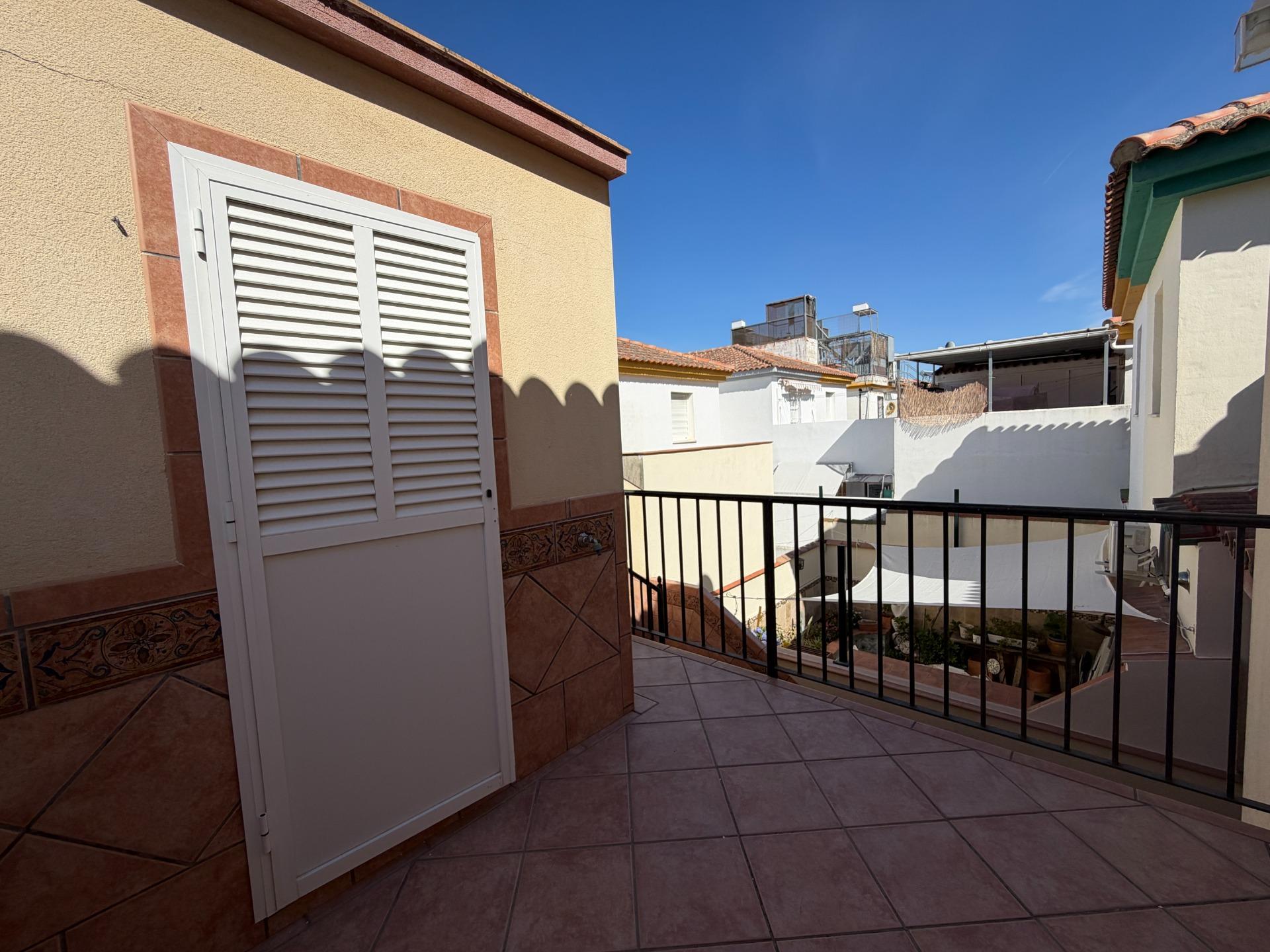 CASA UNIFAMILIAR EN GUADALCACÍN