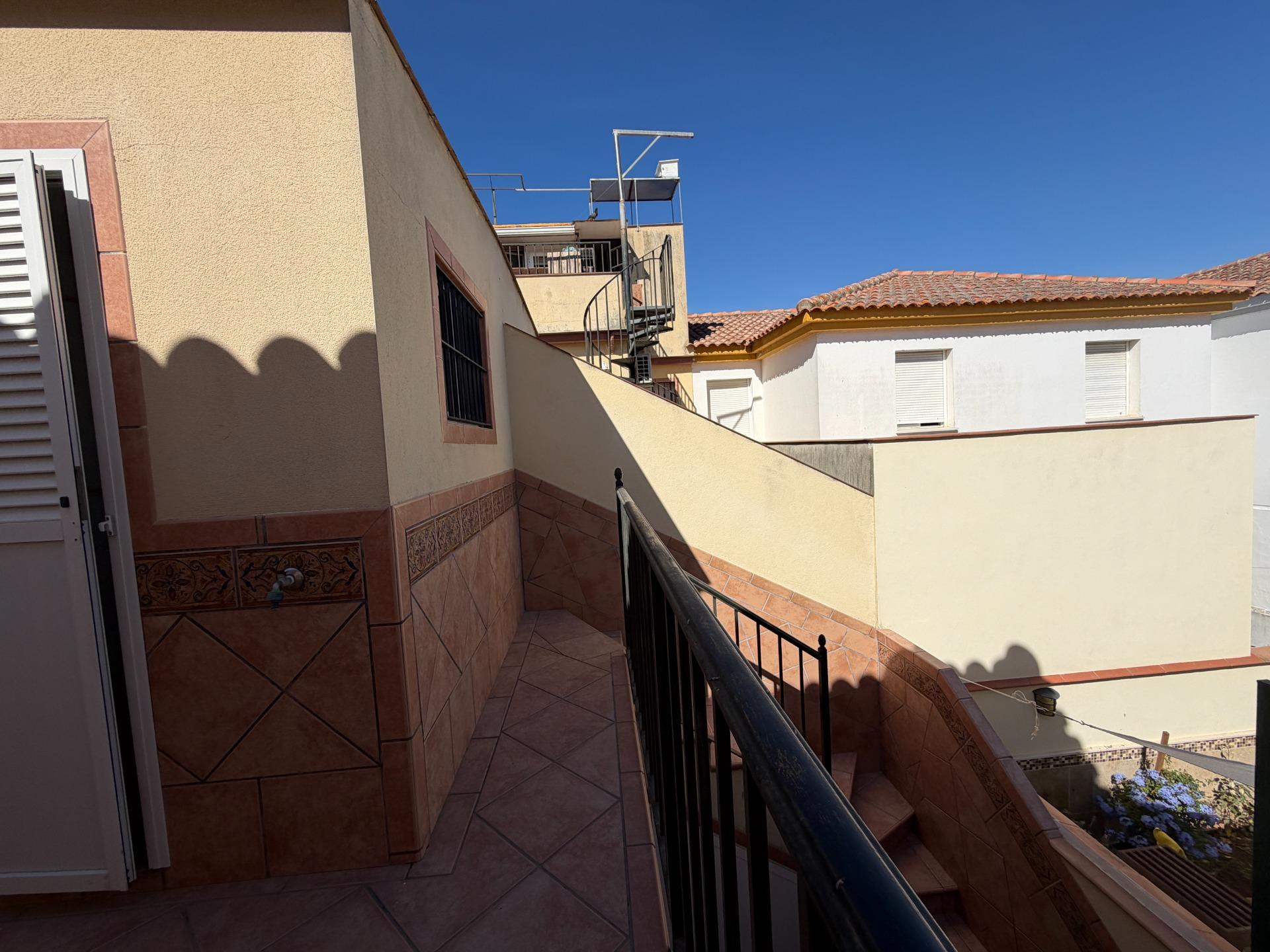 CASA UNIFAMILIAR EN GUADALCACÍN