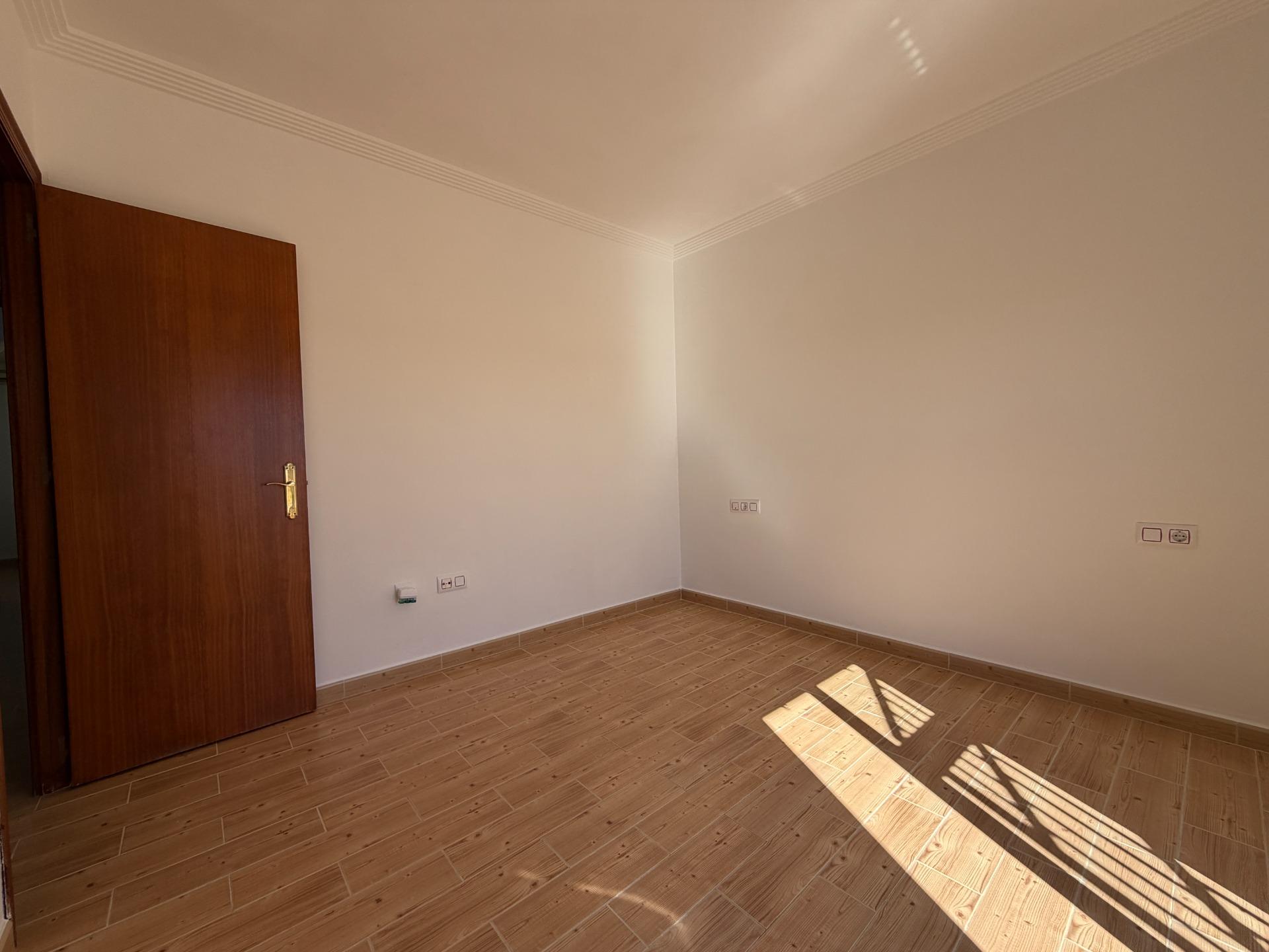 CASA UNIFAMILIAR EN GUADALCACÍN TOTALMENTE REFORMADA