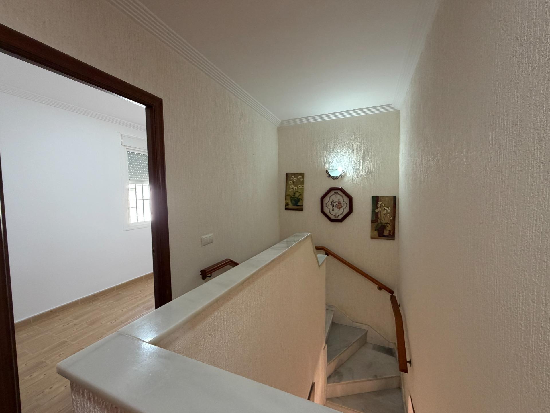 CASA UNIFAMILIAR EN GUADALCACÍN TOTALMENTE REFORMADA