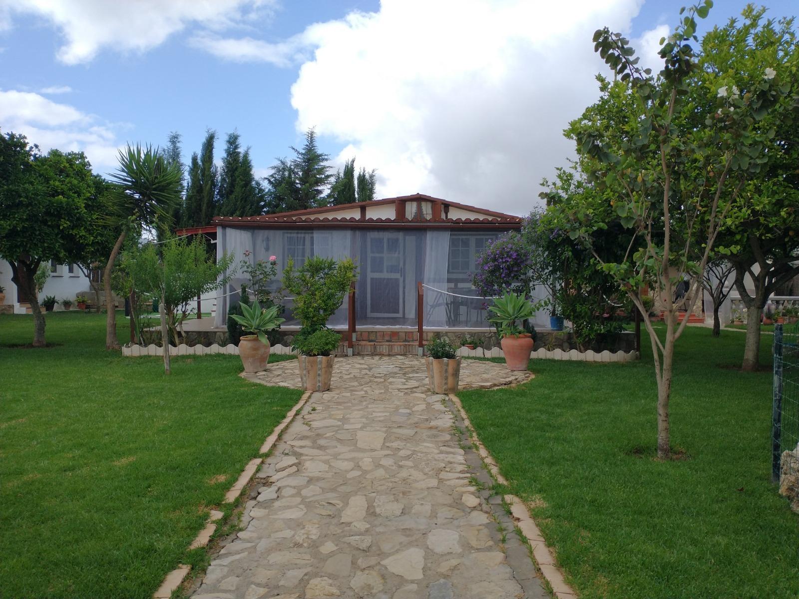Chalet Reformado en San José del Valle - Tu Oasis en Andalucía