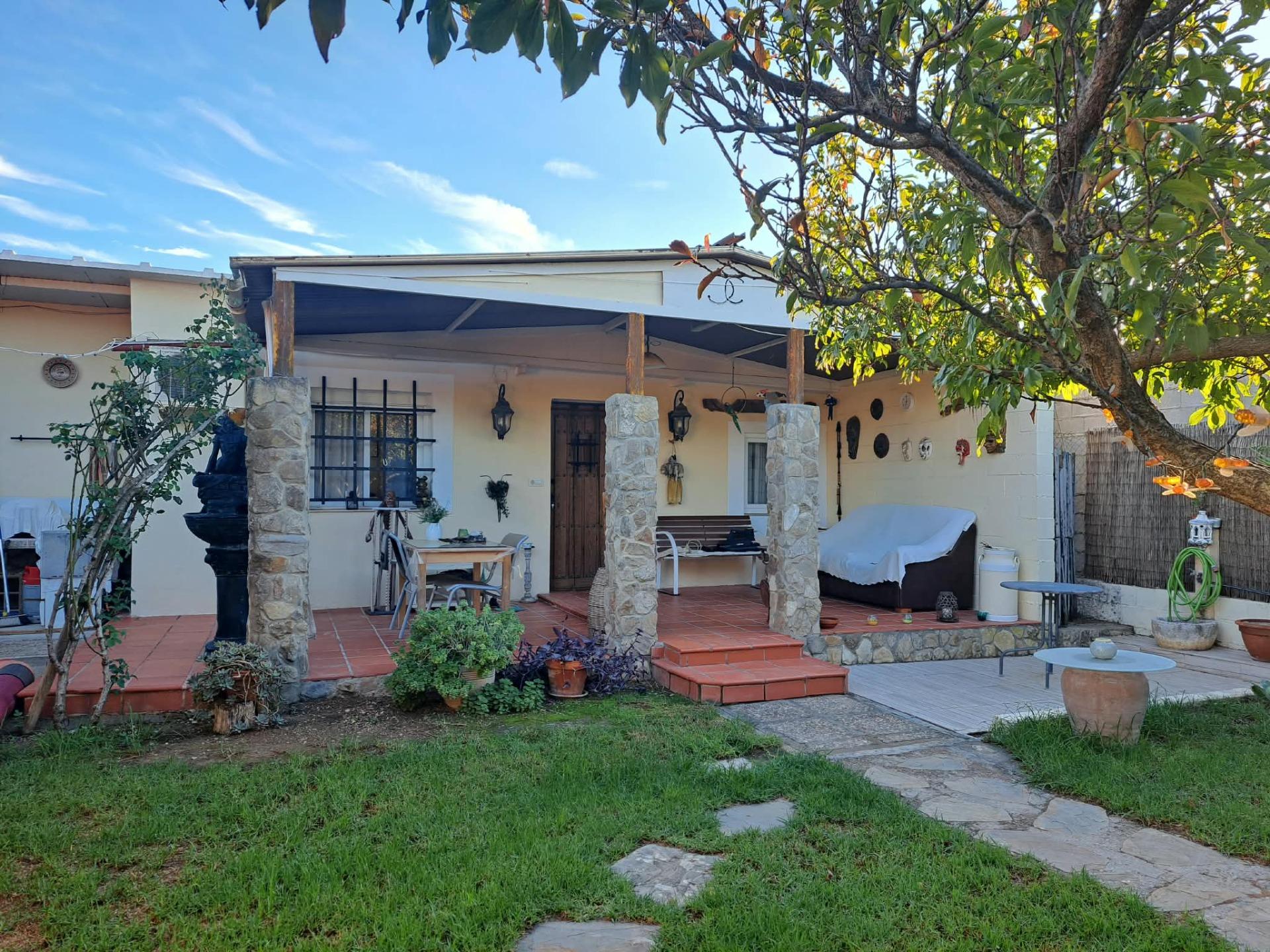 Chalet Reformado en San José del Valle - Tu Oasis en Andalucía