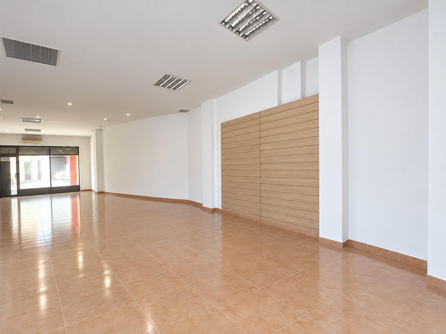 LOCAL EN PUERTA DEL SUR A NIVEL DE CALLE