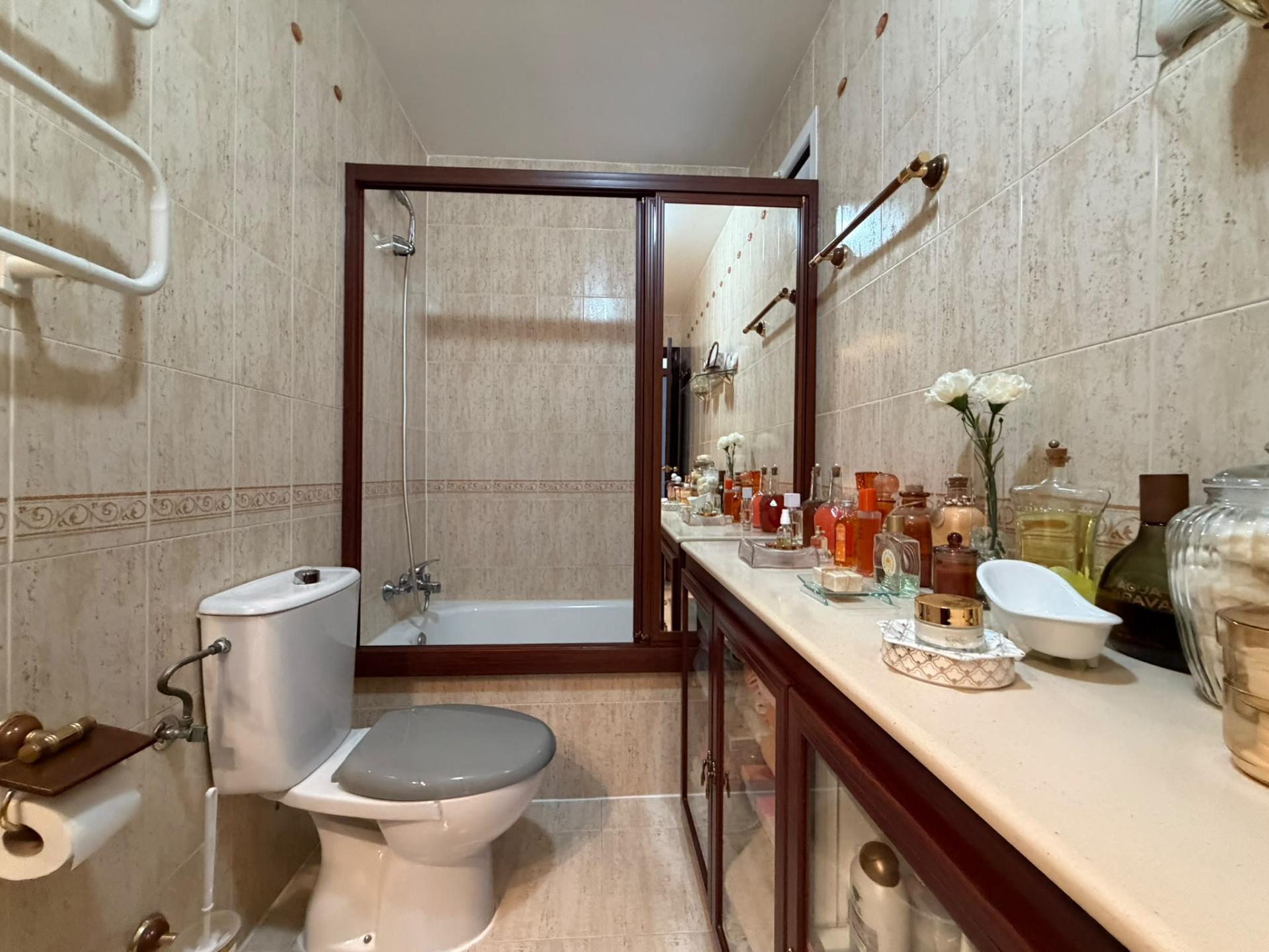 PISO EN PUERTAS DEL SUR CON PISCINA Y GARAJE