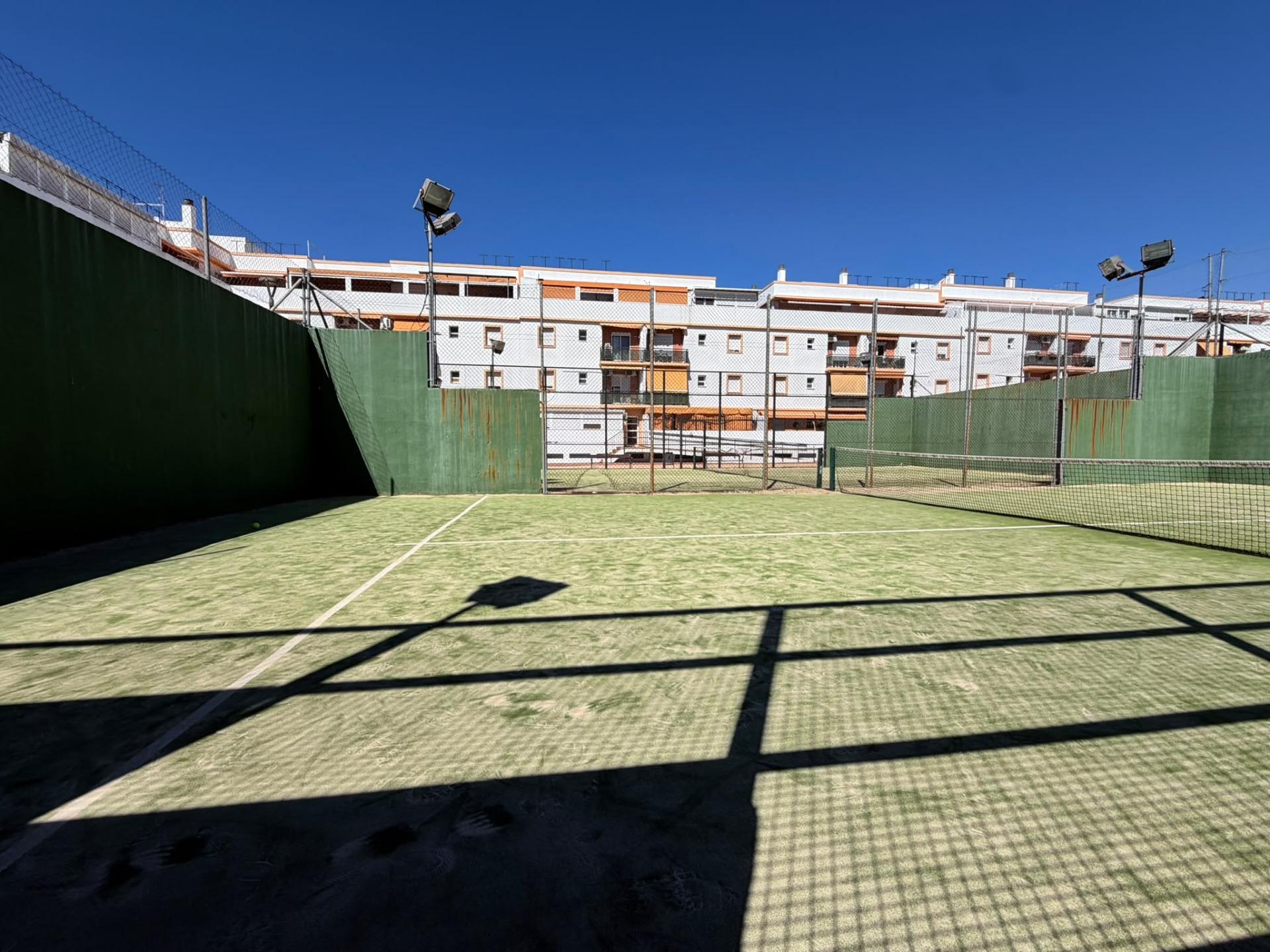 PISO EN PUERTAS DEL SUR CON PISCINA Y GARAJE
