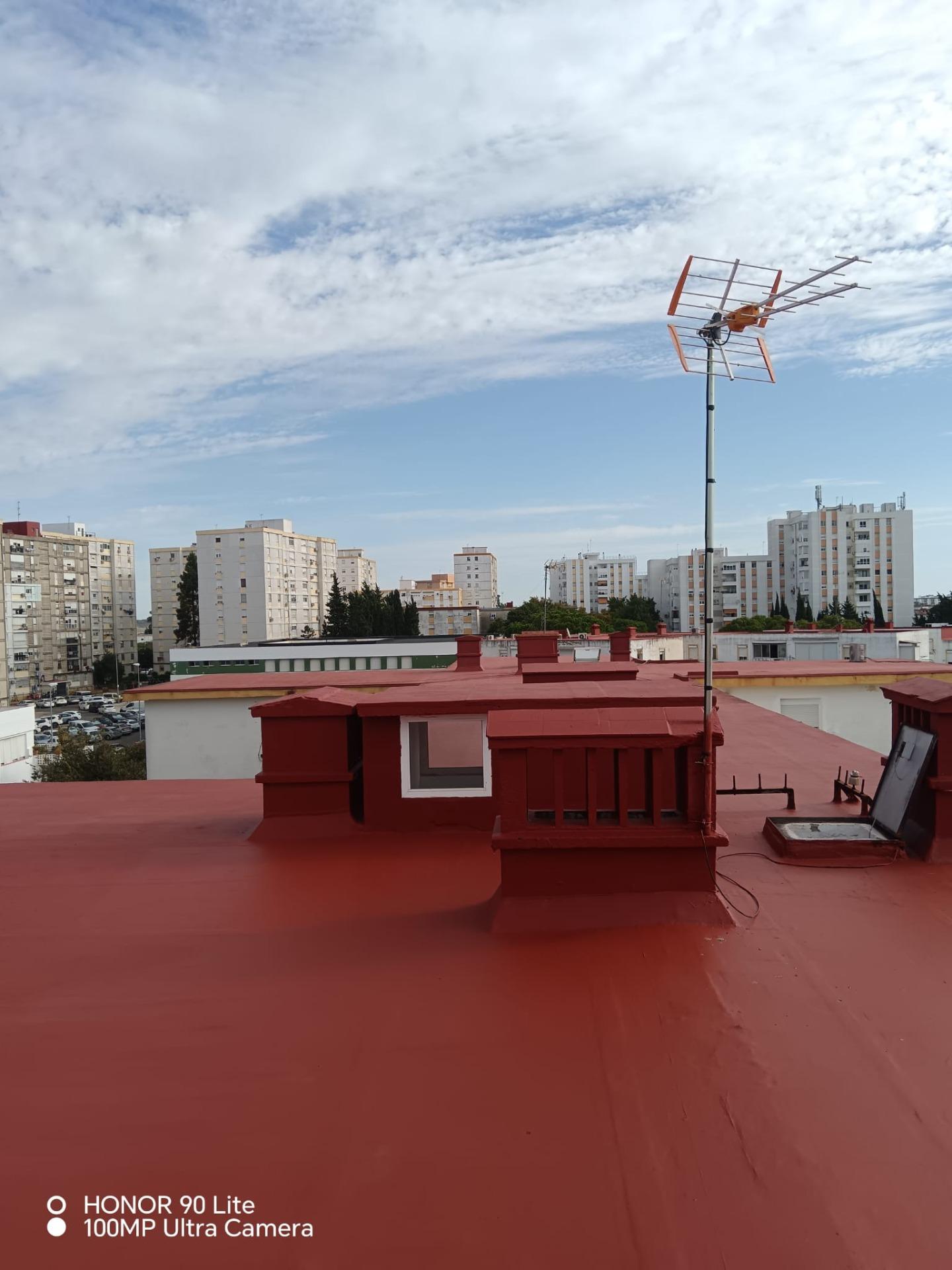 PISO PARA REFORMAR EN LA CORONACIÓN, ZONA OESTE DE JEREZ. ¡EDIFICIO CON ASCENSOR!