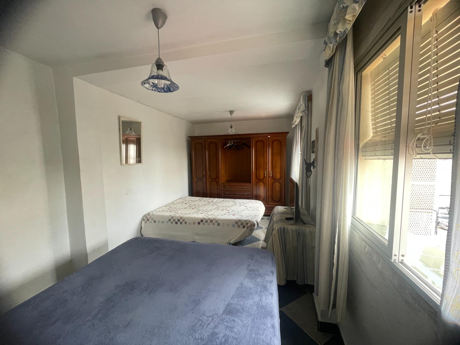 PISO PARA REFORMAR EN LA CORONACIÓN, ZONA OESTE DE JEREZ. ¡EDIFICIO CON ASCENSOR!