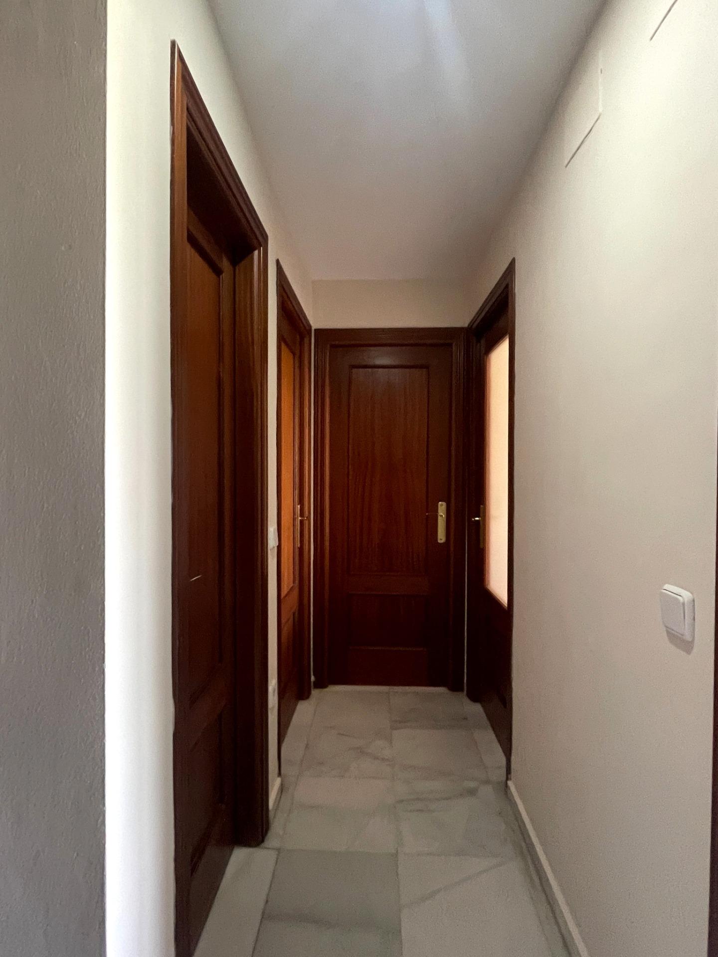 PRECIOSO PISO EN EL ALTILLO CON TERRAZA PRIVATIVA DE 21 M2 Y PARKING EN SUBTERRÁNEO